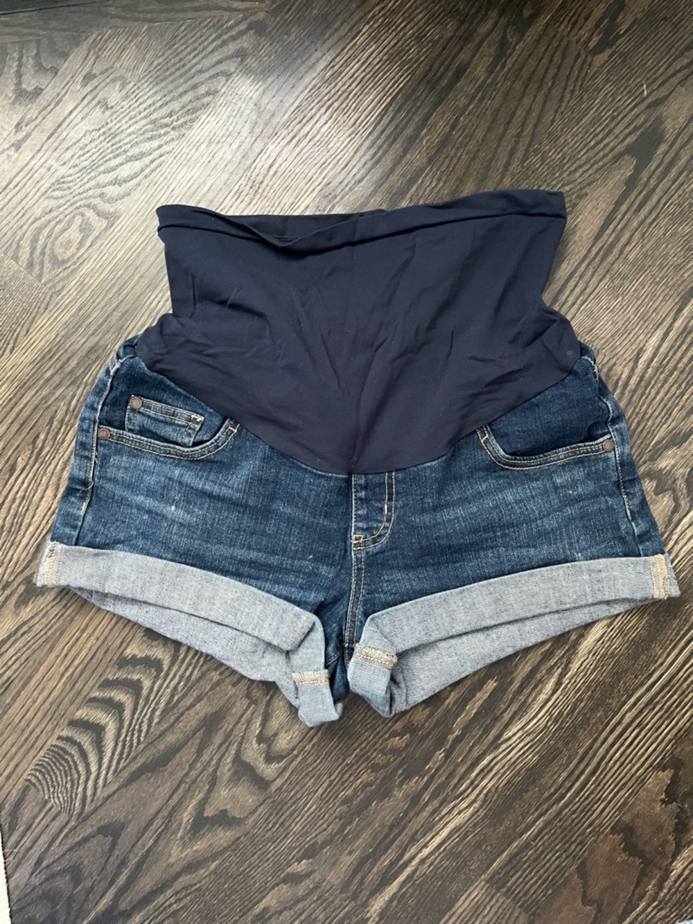 Indigo Blue Maternity Denim Cuffed Shorts Relaxed Fit Size M Full Belly Panel